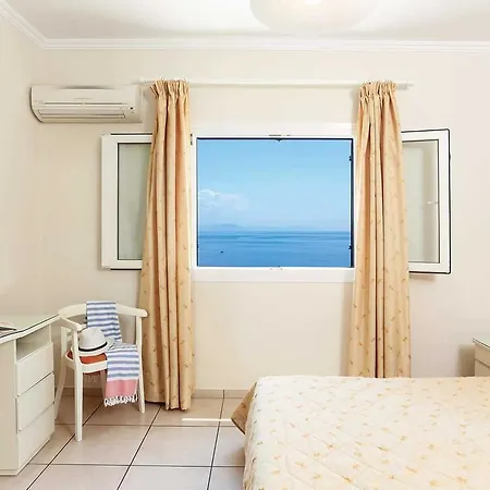 Selini Nisaki (Corfu)